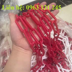 Dây xích nhựa màu đỏ