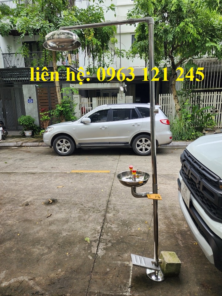vòi rửa mắt khẩn cấp hà nội
