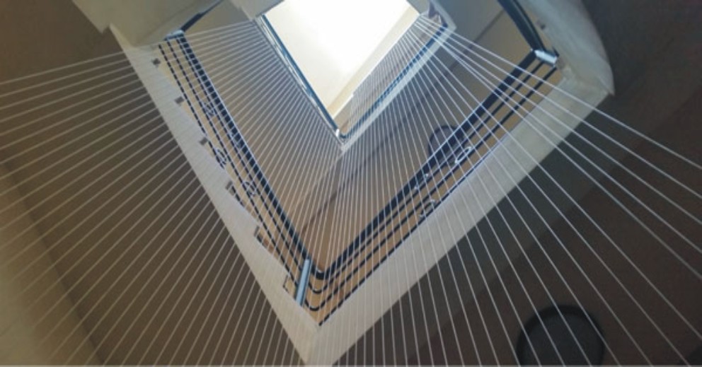 Lưới che chắn cầu thang